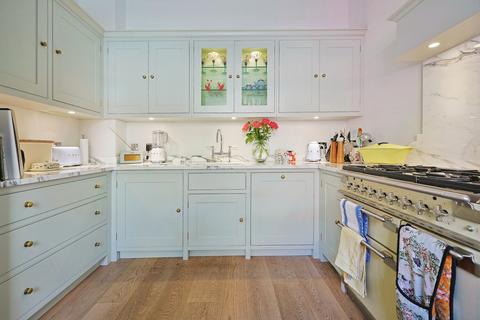 undefined, Tachbrook Street, London, SW1V