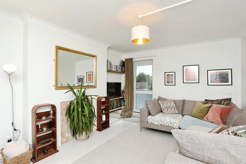 undefined, Strongbow Crescent, London, SE9