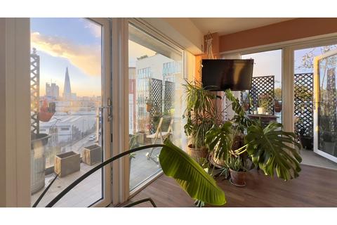 2 bedroom flat for sale, Marine Street, London, SE16