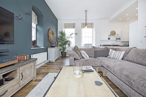 2 bedroom apartment for sale, Corte Spry, Truro, TR1