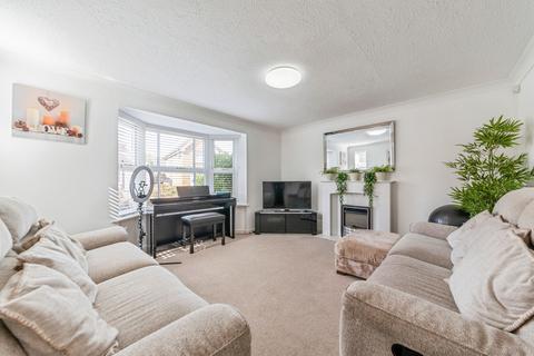 4 bedroom detached house for sale, Clay Hill Road, Sleaford, NG34