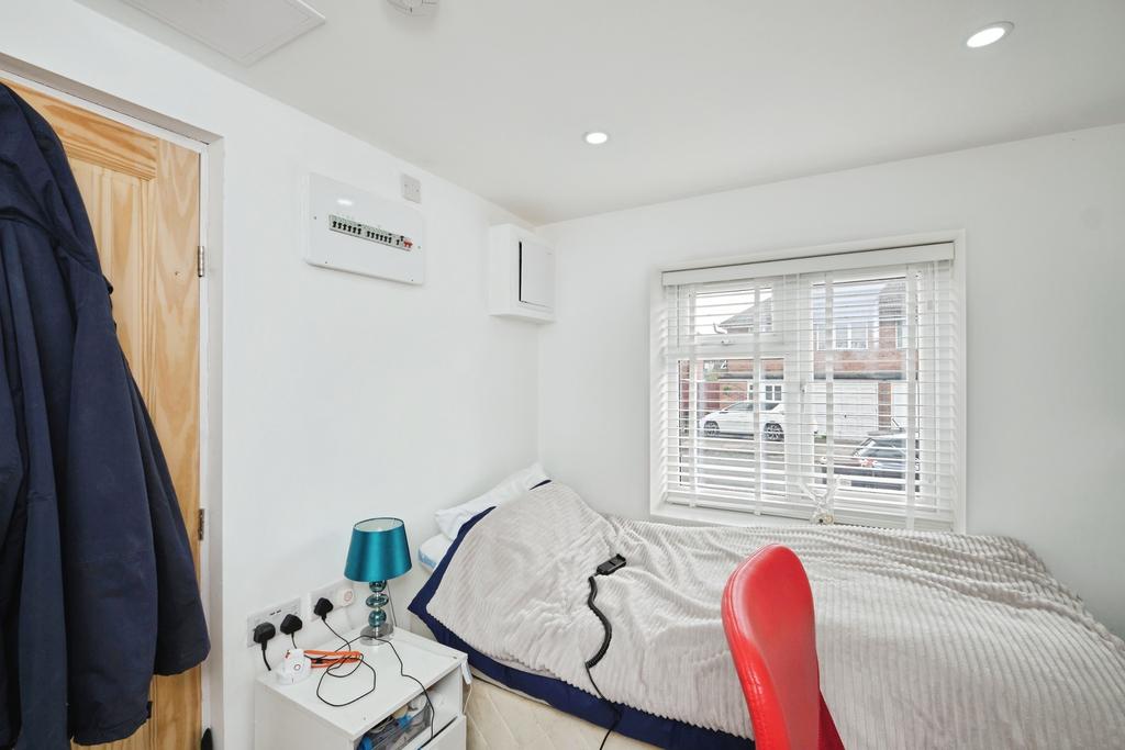 House in Birmingham, Stockland Green - More