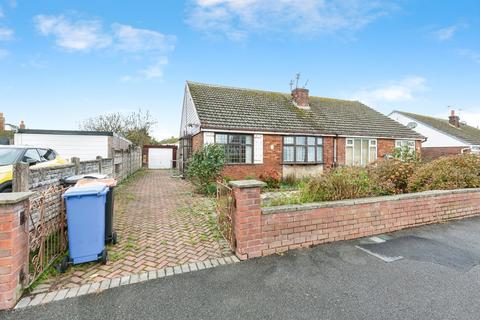 2 bedroom semi-detached bungalow for sale, Northumberland Avenue, Thornton-Cleveleys, FY5
