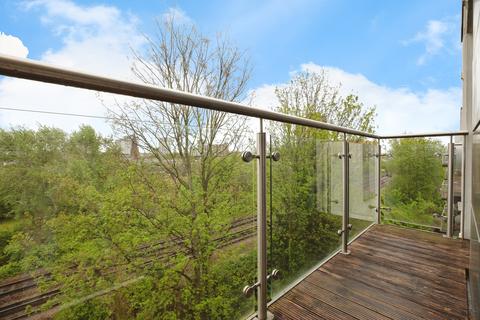 2 bedroom flat for sale, 18 Gwynne Road, Battersea, SW11