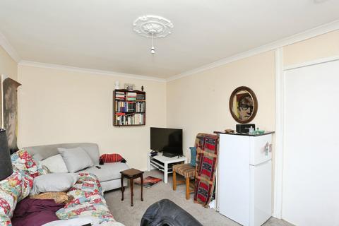 1 bedroom flat for sale, Carlton Grove, London, SE15