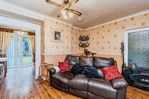 3 bedroom terraced house for sale, Chesterton Road, Manchester, M23