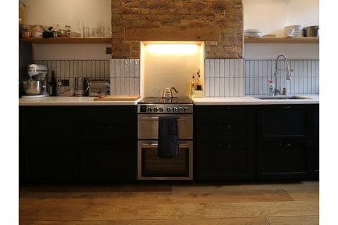 1 bedroom flat for sale, Hailsham Avenue, London, SW2