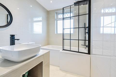 undefined, Richmond Avenue, Thornton-Cleveleys, FY5