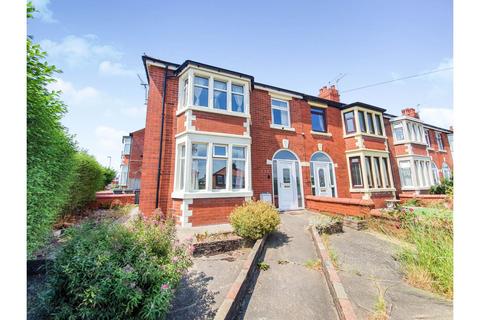 3 bedroom semi-detached house for sale, Kingscote Drive, Blackpool, FY3
