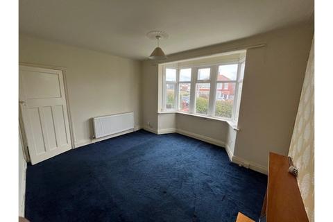 3 bedroom semi-detached house for sale, Kingscote Drive, Blackpool, FY3