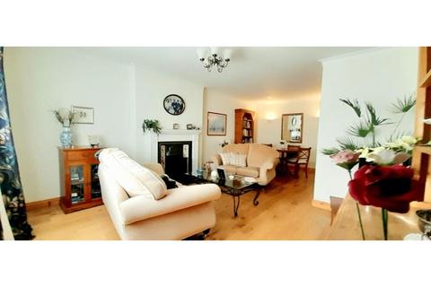 2 bedroom semi-detached bungalow for sale, Brereton Close, Beverley, HU17