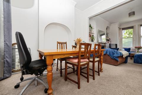 4 bedroom terraced house for sale, Taybridge Road, Battersea, SW11