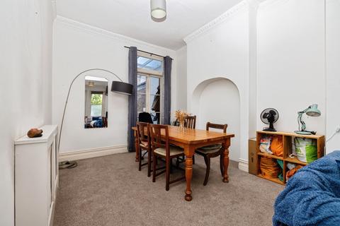 4 bedroom terraced house for sale, Taybridge Road, Battersea, SW11