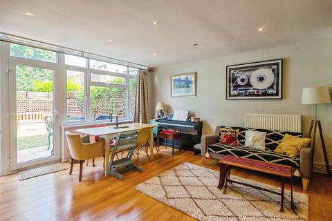 3 bedroom maisonette for sale, Chatham Road, Battersea, SW11
