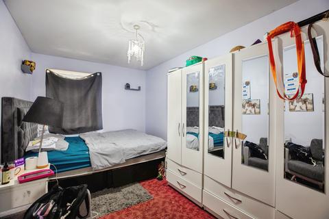 undefined, Gleneagles Close, London, SE16