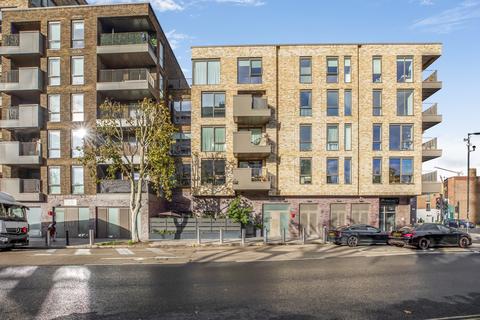 10 Wyndham Road, London, SE5