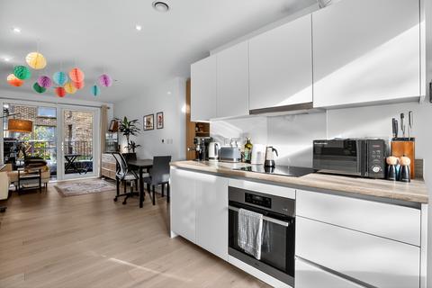 1 bedroom apartment for sale, 10 Wyndham Road, London, SE5