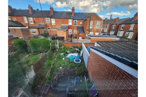undefined, Laurie Close, Nottingham, NG7