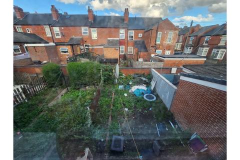 undefined, Laurie Close, Nottingham, NG7