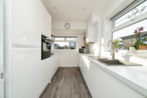 2 bedroom semi-detached bungalow for sale, Wentworth Close, Hull, HU10