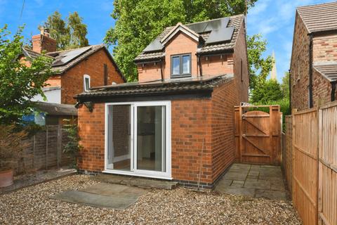 2 bedroom detached house for sale, Old Lincoln Road, Grantham, NG32