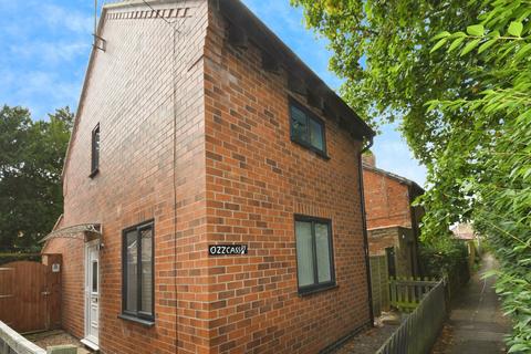 2 bedroom detached house for sale, Old Lincoln Road, Grantham, NG32