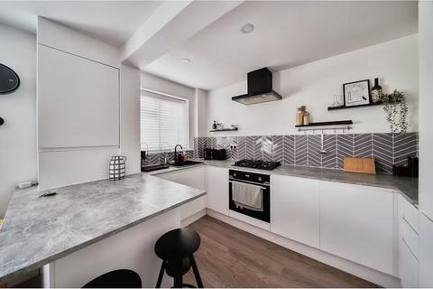 1 bedroom apartment for sale, Ashdown Way, London, SW17