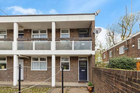 1 bedroom flat for sale, Dickens Estate, London, SE16