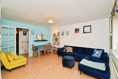 Crosslet Vale, London, SE10