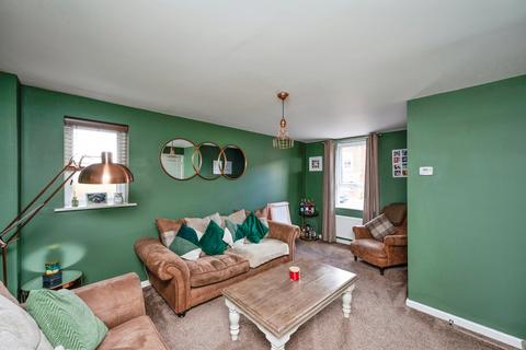 3 bedroom semi-detached house for sale, Piccadilly Close, Mansfield, NG19