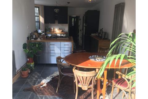 3 bedroom terraced house for sale, Willenhall Road, Woolwich, SE18