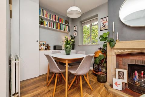 1 bedroom flat for sale, Nightingale Lane, London, SW12