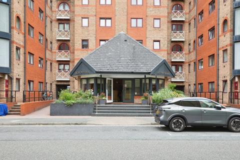 undefined, Townmead Road, London, SW6