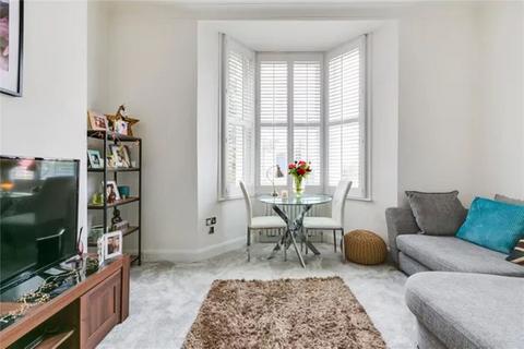 2 bedroom ground floor maisonette for sale, 45 Elsynge Road, London, SW18