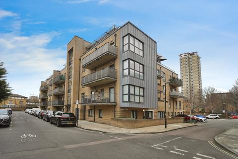 1 bedroom flat for sale, Coopers Road, London, SE1