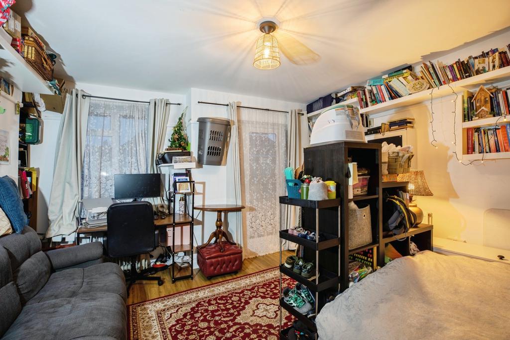 Living Room/bedroom