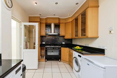 5 bedroom semi-detached house for sale, Valleyfield Road, Streatham, SW16