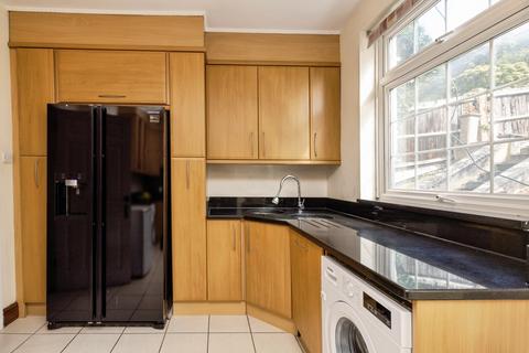 5 bedroom semi-detached house for sale, Valleyfield Road, Streatham, SW16