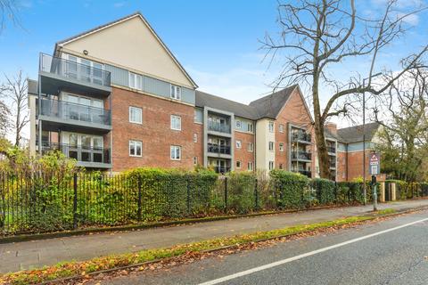2 bedroom ground floor flat for sale, Park View Road, Manchester, M25