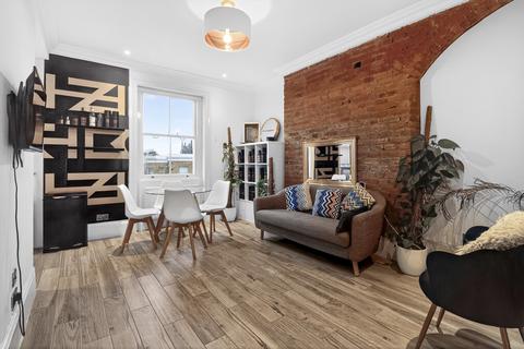 3 bedroom apartment for sale, Lewisham Way, London, SE14