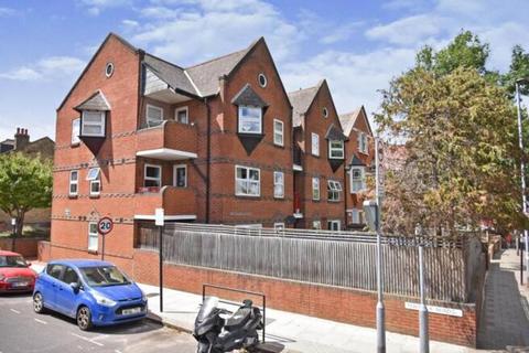 1 bedroom flat for sale, 174 Bedford Hill, Balham, SW12