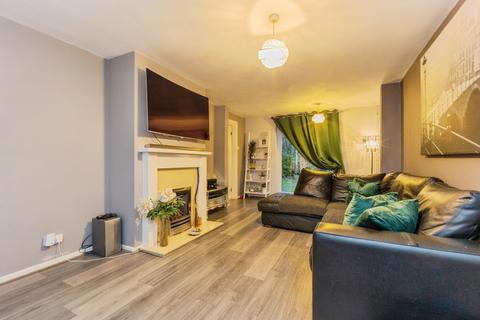 undefined, Helsby Road, Sale, M33