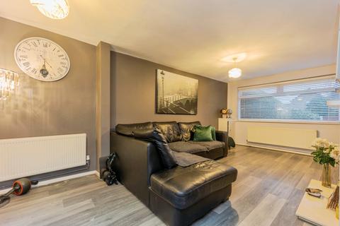 undefined, Helsby Road, Sale, M33