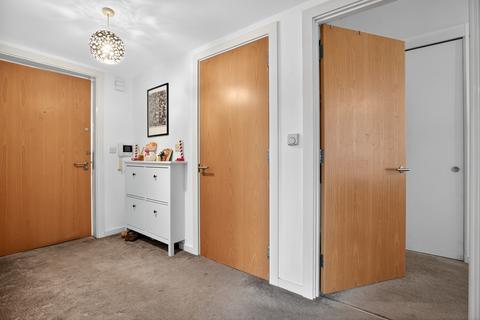 1 bedroom flat for sale, Wingate Square, London, SW4
