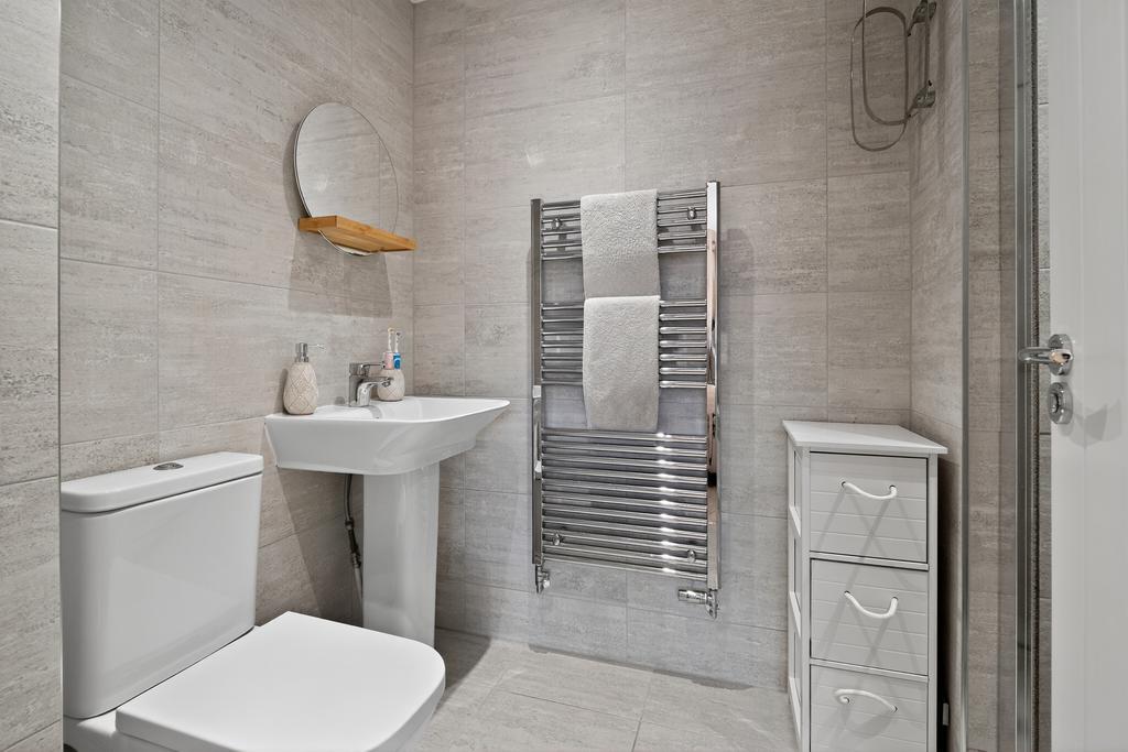 Master En-suite