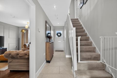 4 bedroom detached house for sale, Satin Drive, Manchester, M24