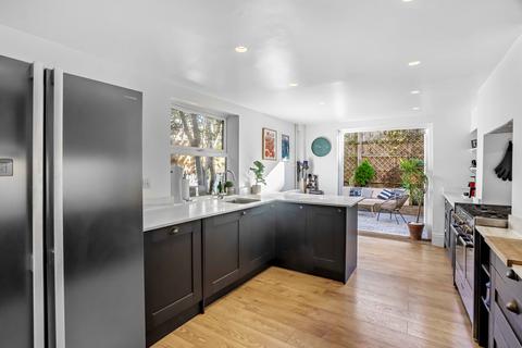 5 bedroom terraced house for sale, Ashmere Grove, London, SW2