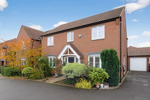 4 bedroom detached house for sale, Scarborough Close, Grantham, NG31