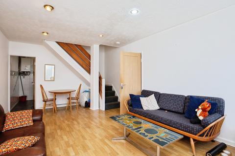 The Fairway, Manchester, M40