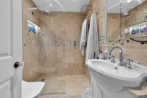 2 bedroom apartment for sale, Cornwall Gardens, London, SW7